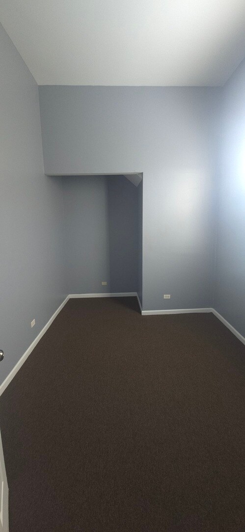 Building Photo - 3324 E 136th St