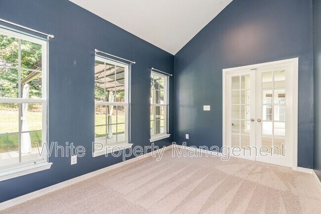 Building Photo - 815 Haymarket Pl