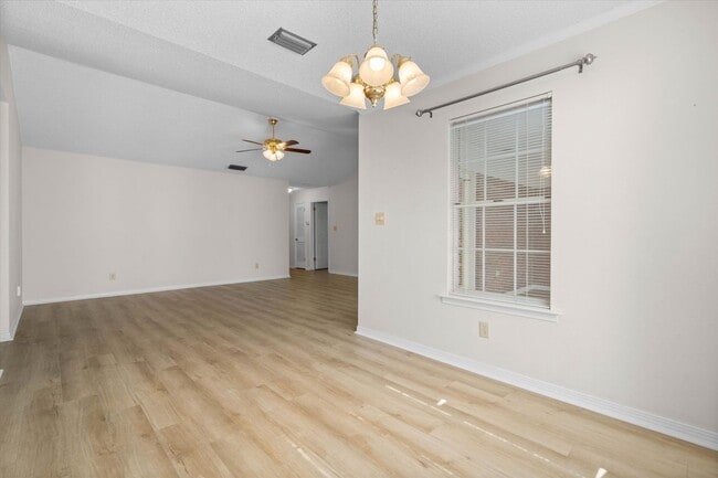 Building Photo - UPCOMING FAIRHOPE COTTAGE