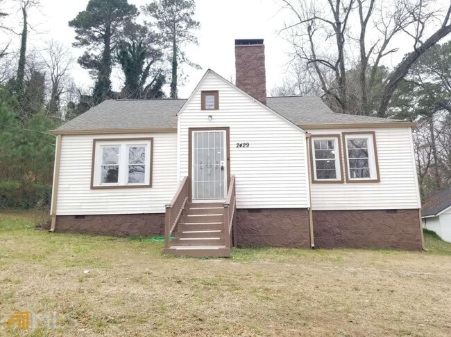 Primary Photo - 2429 Macon Dr SW