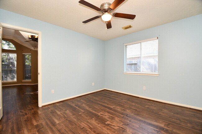 Building Photo - 1215 Wood Haven Ct