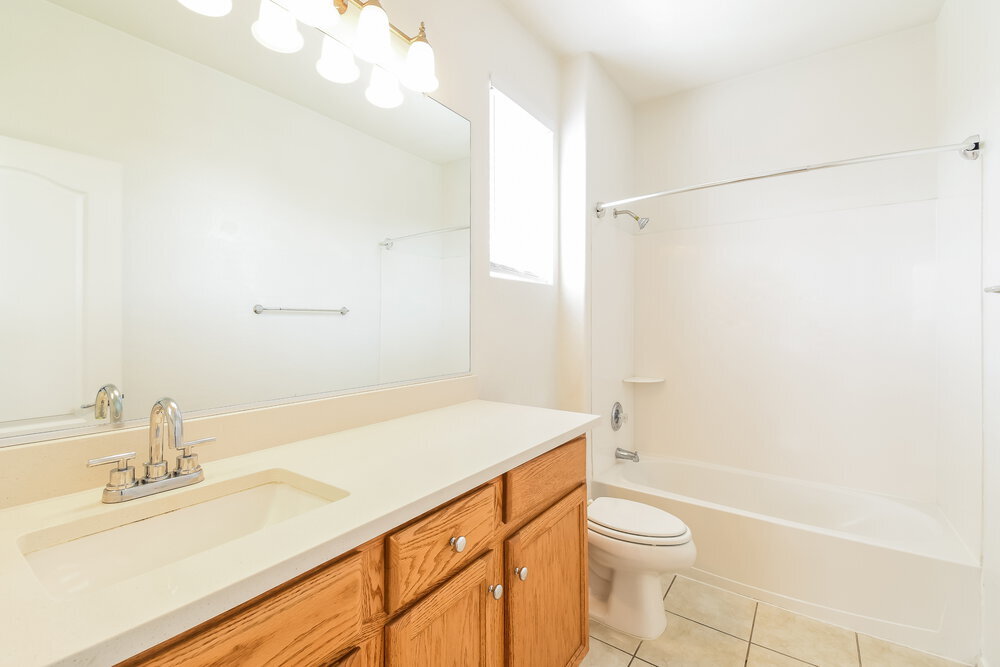 Building Photo - 865 E Stottler Dr