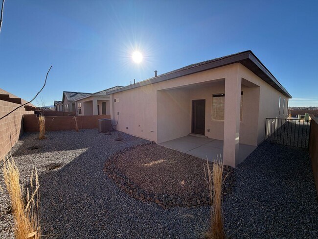 Building Photo - New Build 3 Bedroom Single Story Home Available Near Unser Blvd NE & Northern Blvd NE in Rio Rancho!