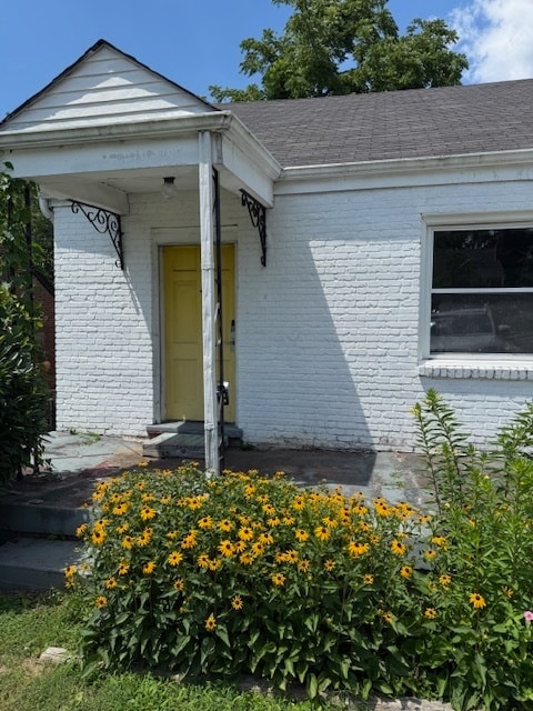 Building Photo - 2BR/1BA duplex in Inglewood with real wood...