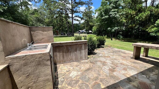 Building Photo - 25128 Faraway Ln