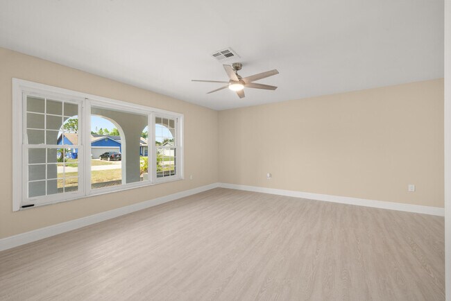 Building Photo - 4119 Tangier St