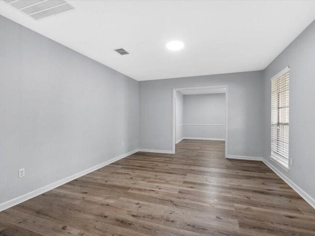 Building Photo - 12615 Pine Bough Ln