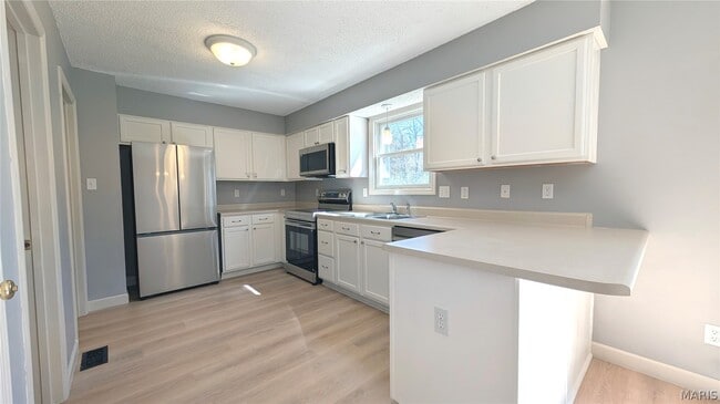 Building Photo - 247 New Richmond Dr