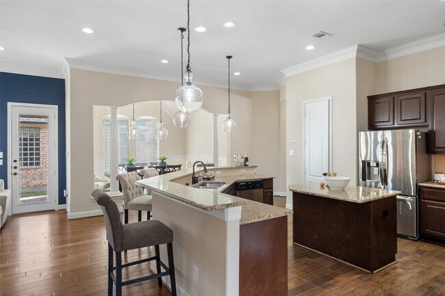 Building Photo - 34 Danby Place