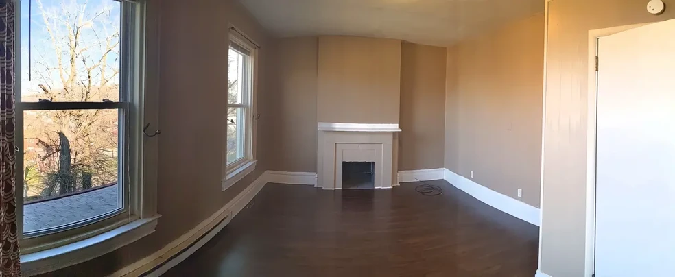 Building Photo - 1749 Crafton Blvd