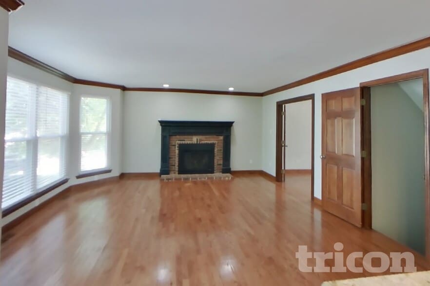 Building Photo - 1502 Rosewood Terrace Dr