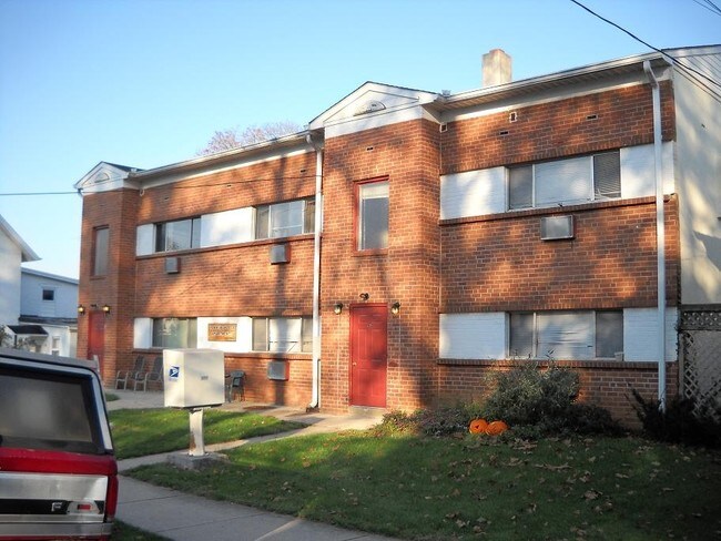 Primary Photo - 229-231 W Pennsylvania Ave