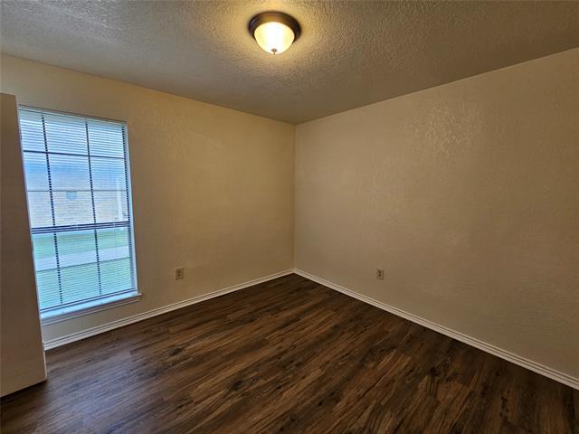 Building Photo - 3141 Tudor Ln