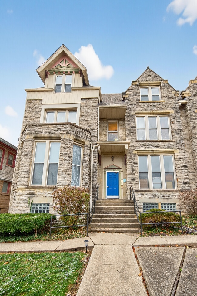 Building Photo - 2151 Fulton Ave