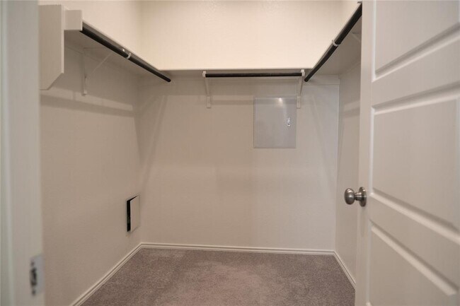 Building Photo - 11720 Reindeer Dr