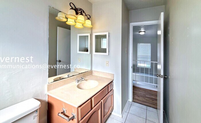 Building Photo - 2315 Hampton Rd