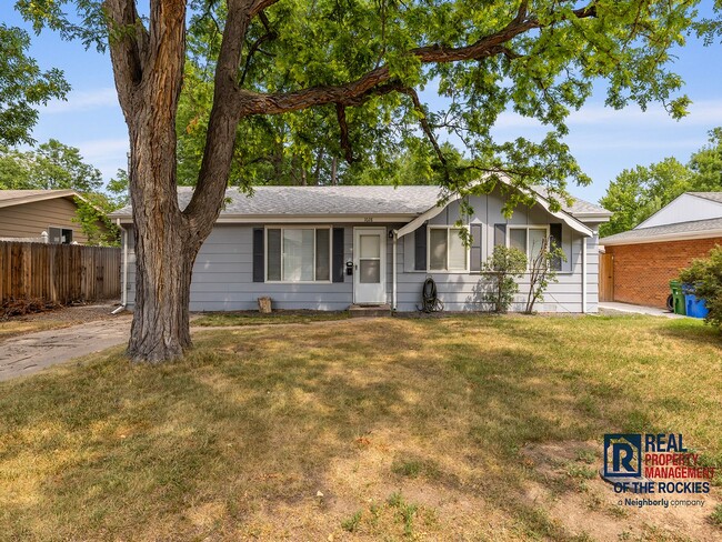 Primary Photo - Fantastic Home in a Great Fort Collins Loc...