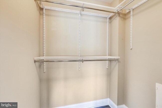 Building Photo - 4915 Hampden Ln