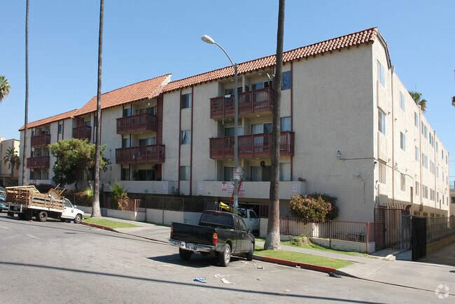Primary Photo - Mariposa Apartments