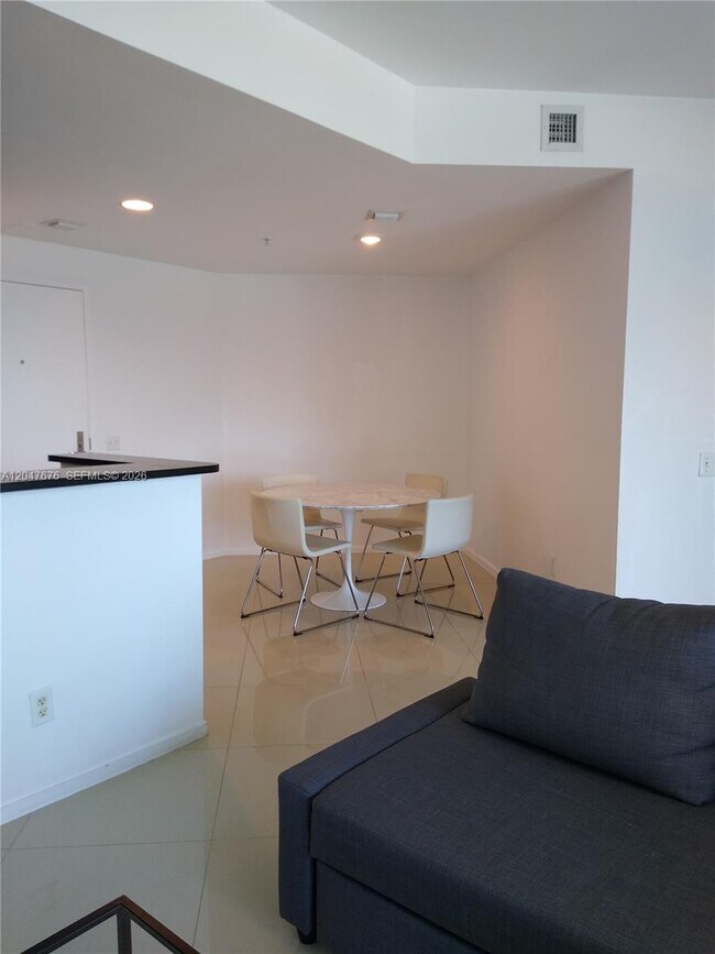 Building Photo - 300 S Biscayne Blvd