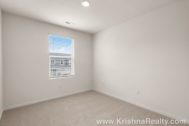 Building Photo - 10226 NE 79th Ct