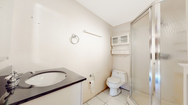 Building Photo - Charming Cottage Home In Central Redwood City - 3D Tour