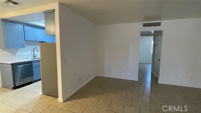 Building Photo - 1076 N Escondido Blvd