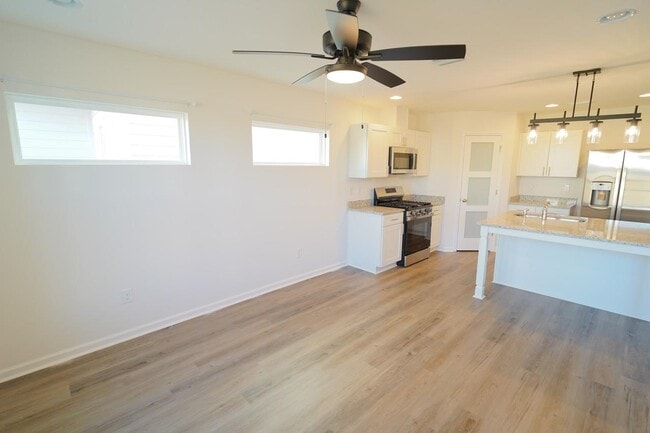 Building Photo - 2852 Mews Lndg