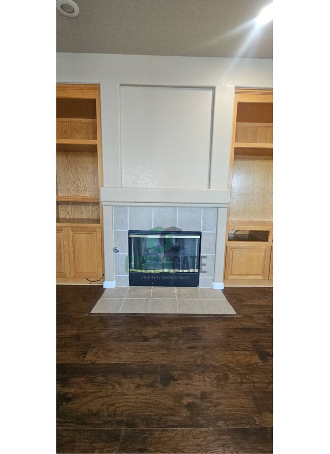 Building Photo - MOVE-IN SPECIAL 1/2 off 1st Months Rent!!! Spacious 4 Bedroom in Manteca!!! Ready