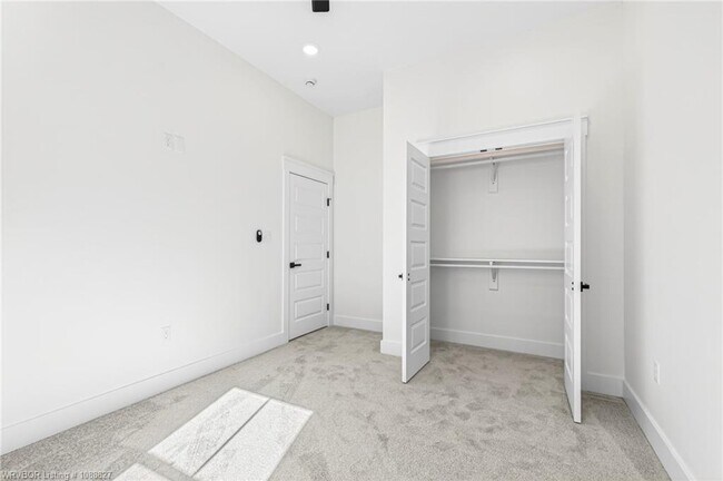 Building Photo - 6809 Fir St