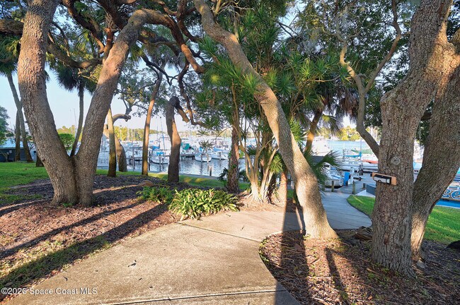 Building Photo - 905 N Harbor City Blvd
