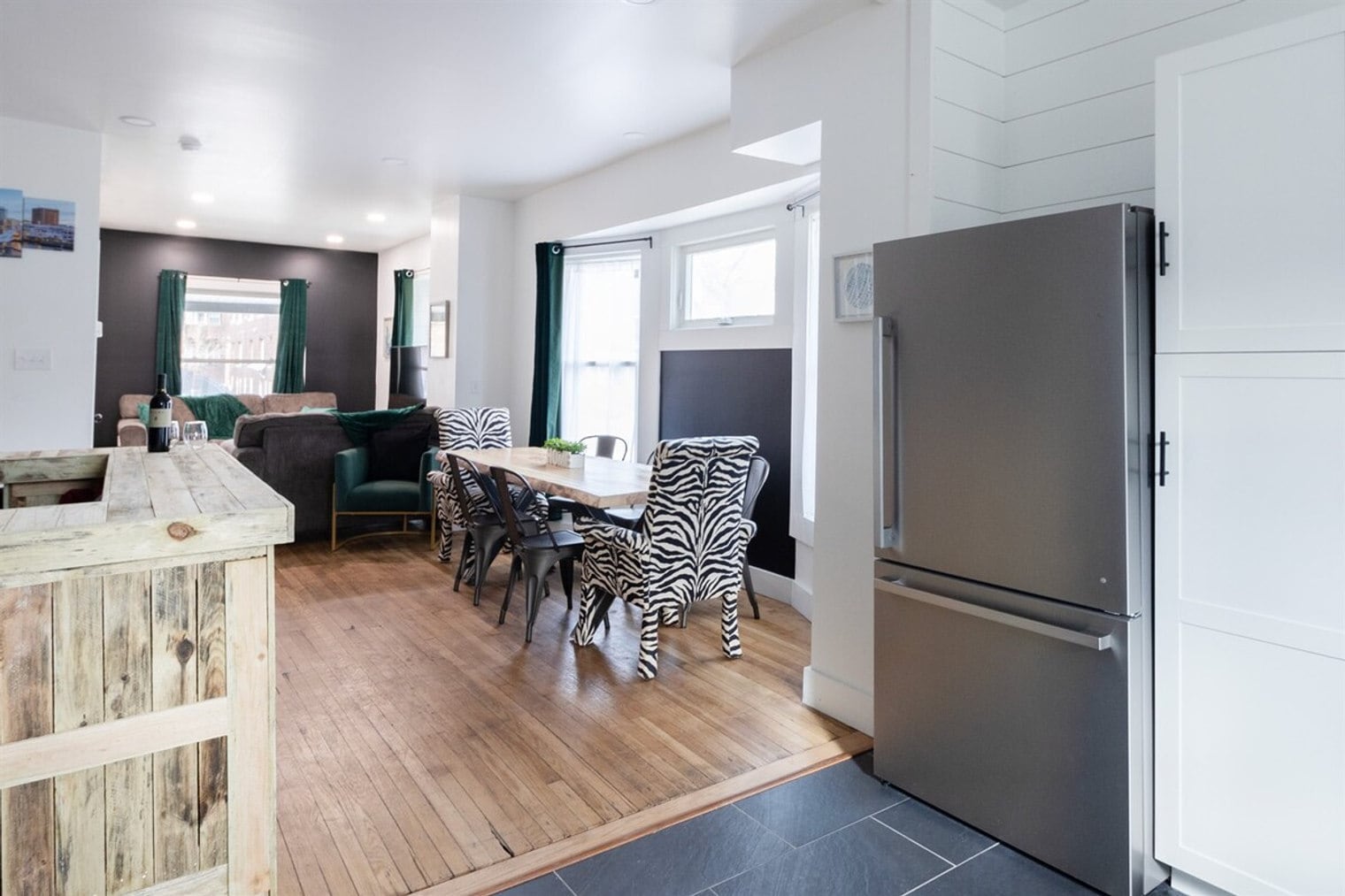 Building Photo - 10628 Lee Ave