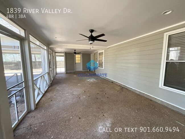 Building Photo - 1839 River Valley Dr