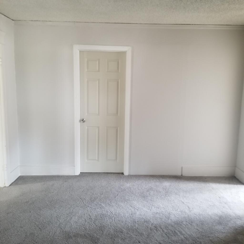 Building Photo - 120 N Berendo St