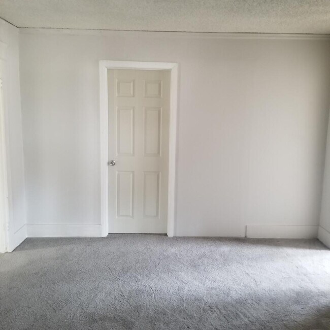 Building Photo - 120 N Berendo St