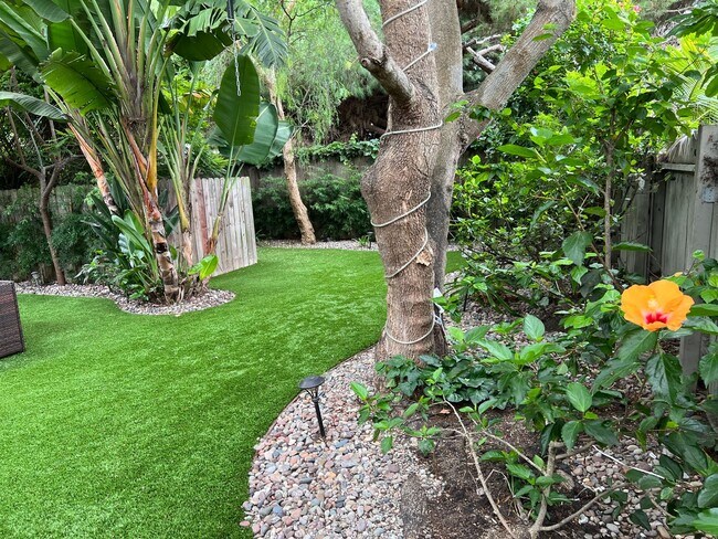 Building Photo - 1019 Camino Real