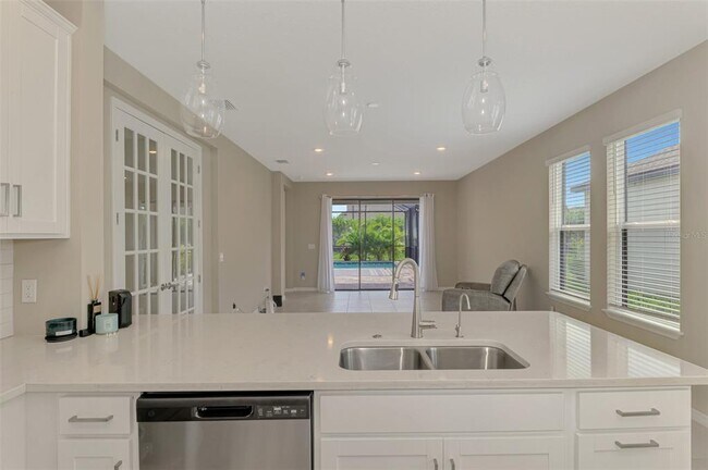 Building Photo - 6310 Grandview Hill Ct