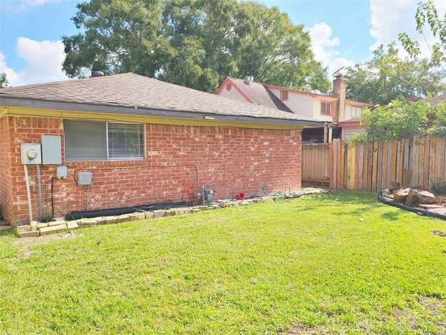 Building Photo - 12519 Hunting Brook Dr