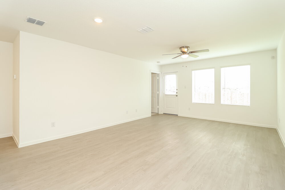 Building Photo - 118 Willow Wy