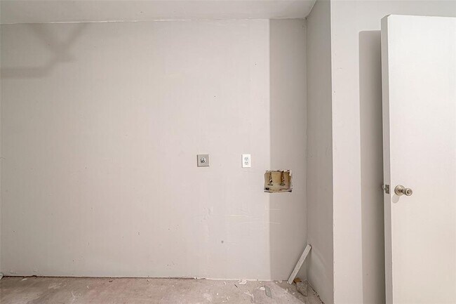 Building Photo - 3323 Beasley Ave