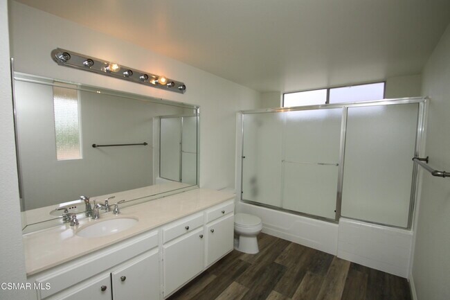 Building Photo - 1543 Covington Ave