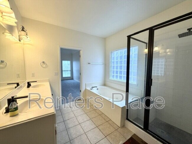 Building Photo - 8523 S 70th E Ave