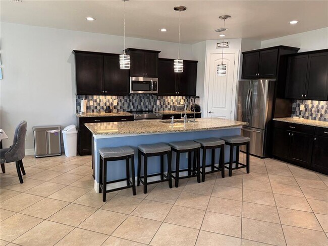 Building Photo - 2599 Marton Oak Blvd