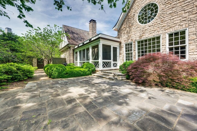 Building Photo - A timeless Cape Cod-style estate!