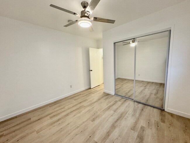 Building Photo - 906 Harkness Ln