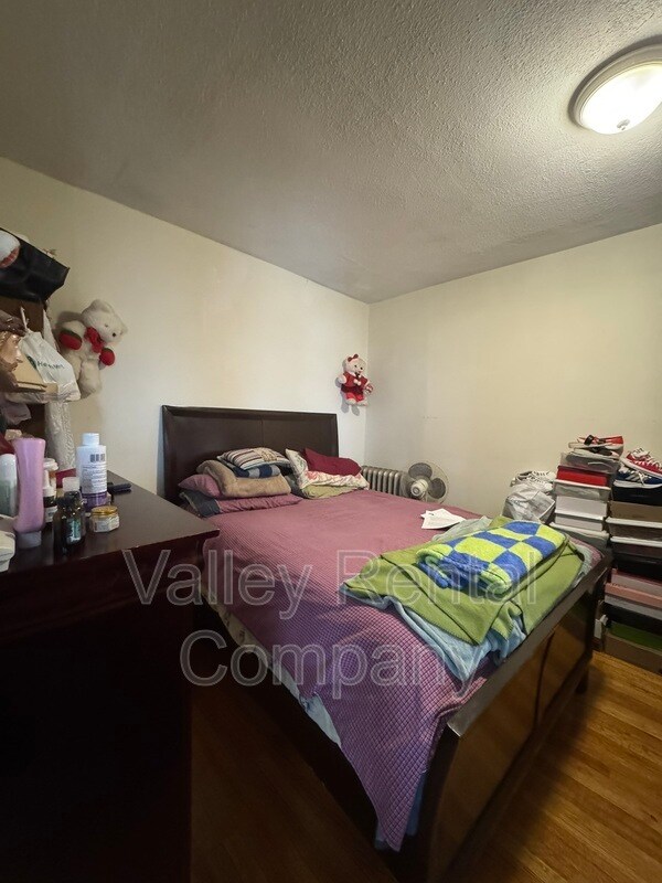 Building Photo - 329 Beech St