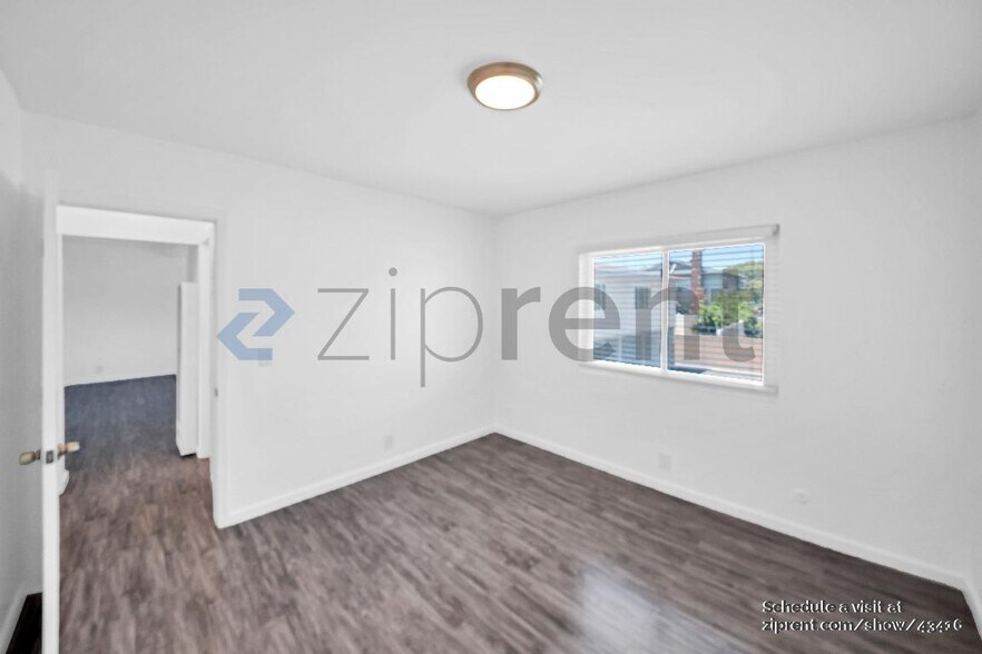 Building Photo - 837 S Sierra Vista Ave
