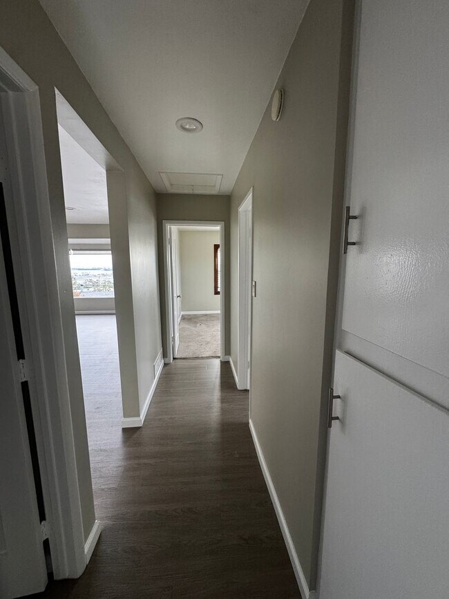 Building Photo - Guy &amp; Crowell