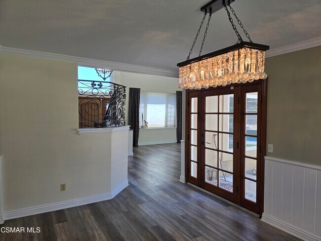 Building Photo - 3017 Klamath Ave