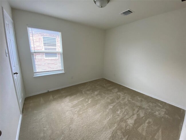 Building Photo - 1313 Arbor Acres Loop